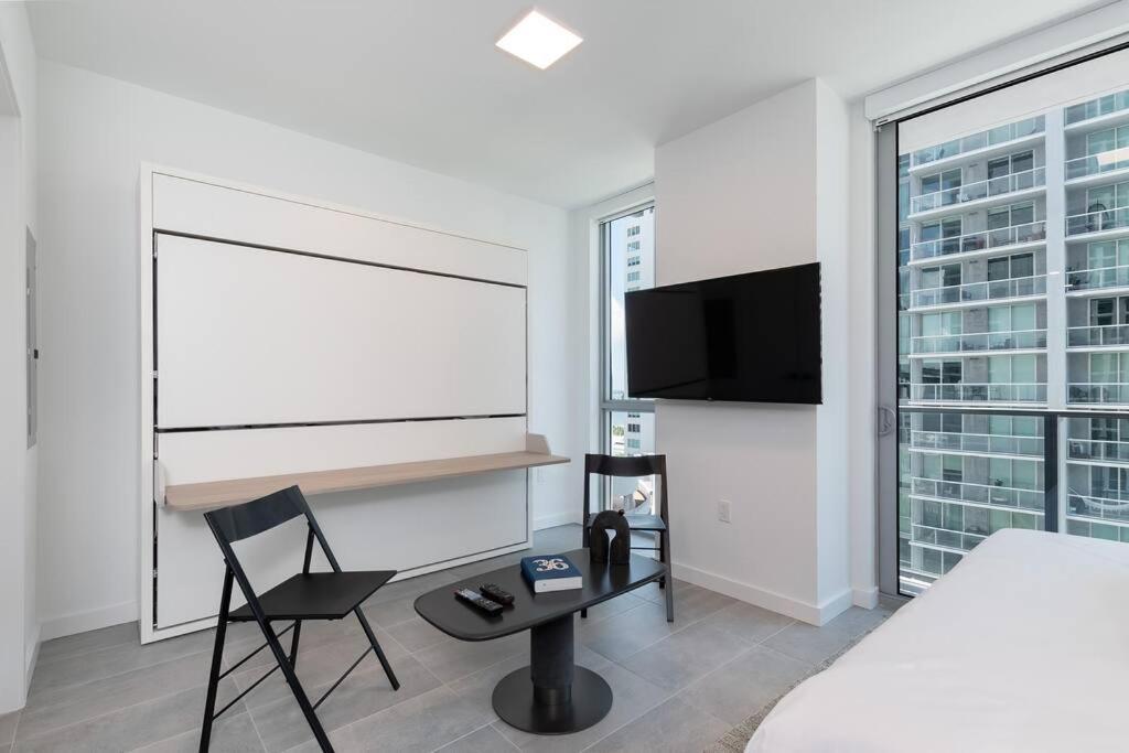 Apartamento Stylish Modern Downtown Studio Free Parking Miami Exterior foto